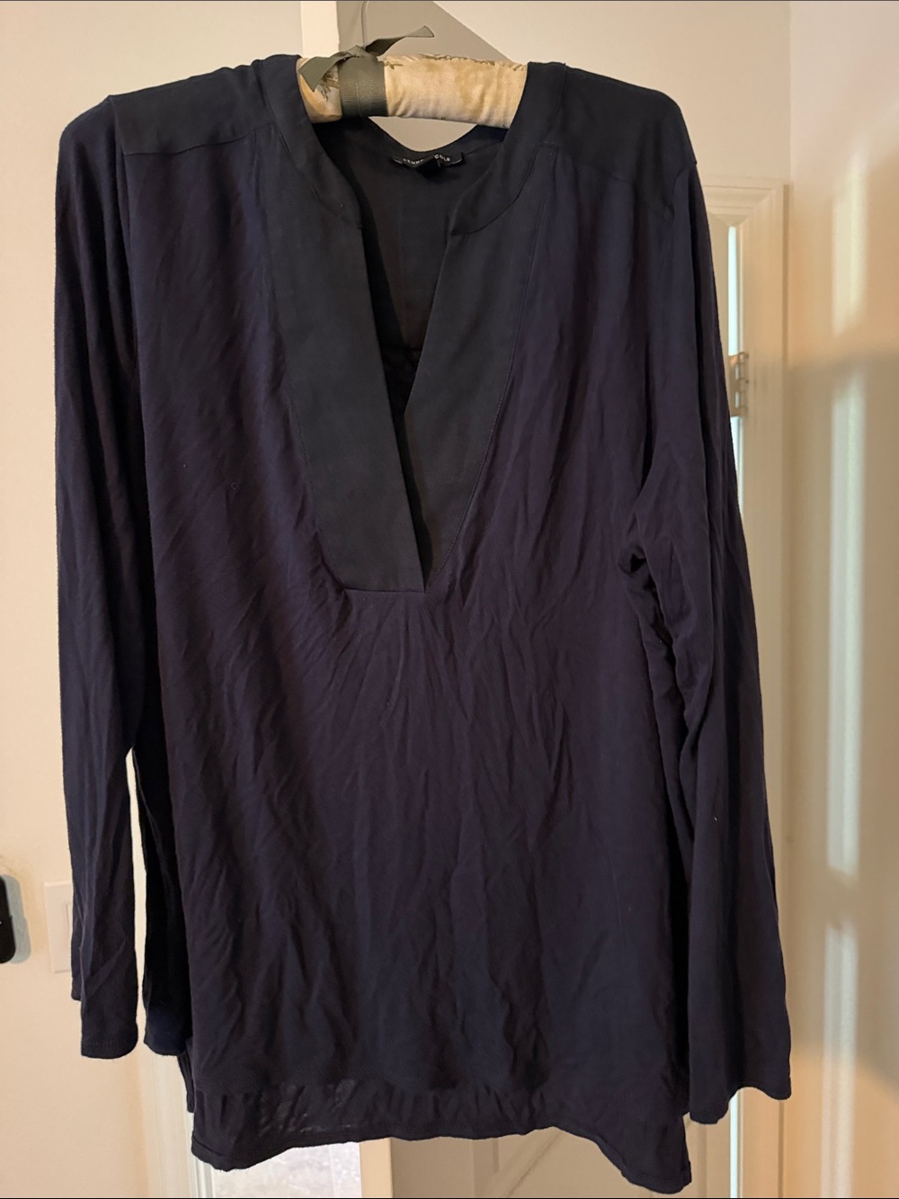 Women’s Kenneth Cole Navy V-Neck Tunic Top